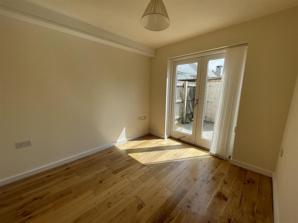 Bedroom 3/Office