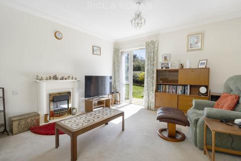 2 bedroom retirement property for sale, Kingston Avenue, Leatherhead KT22