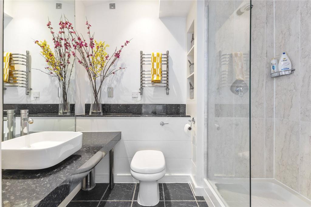 En Suite Shower Room