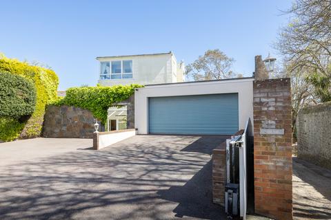 4 bedroom detached house for sale, Clifton, St. Peter Port, Guernsey