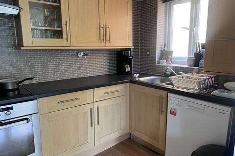2 bedroom apartment to rent, Monarchs Court, Grenville Place, Mill Hill, London, NW7