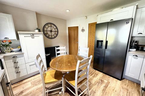 3 bedroom semi-detached house for sale, Highclere Road, Manchester, M8