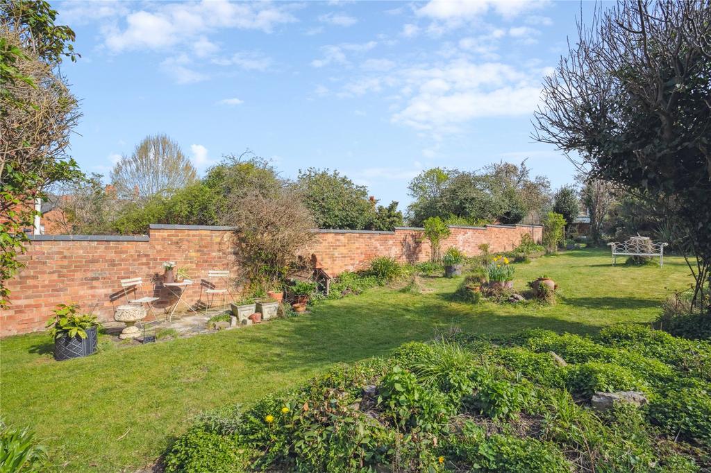 Garden Wall