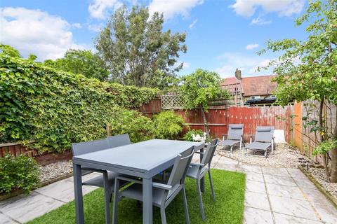 27 Combermere Road, Morden, SM4 6RD