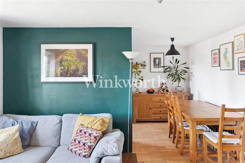 2 bedroom apartment for sale, Bream Close, London, N17