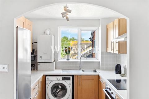 2 bedroom apartment for sale, Bream Close, London, N17