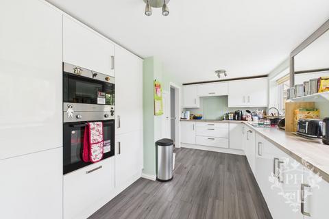 28 Beverley Road, Nunthorpe, Middlesbrough, TS7 0HN