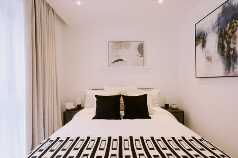 undefined, New Drum Street, London, E1