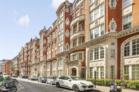 5 bedroom apartment to rent, Basil Street, Knightsbridge SW3