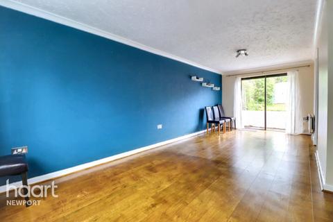 3 bedroom terraced house for sale, Sutherland Crescent, Newport