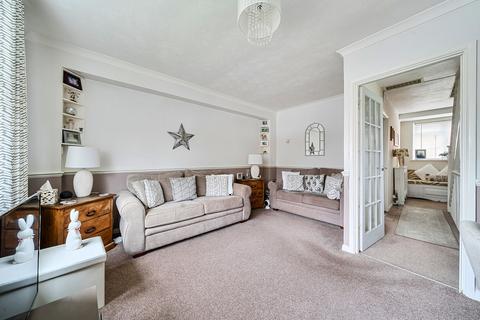 2 bedroom maisonette for sale, Culvers Avenue, Carshalton SM5