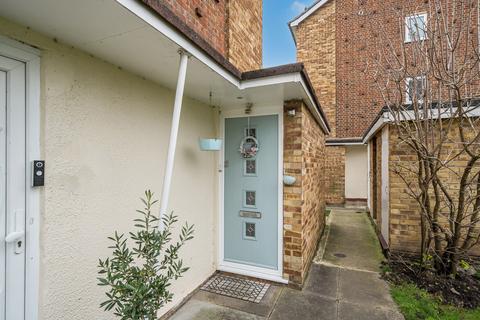 2 bedroom maisonette for sale, Culvers Avenue, Carshalton SM5