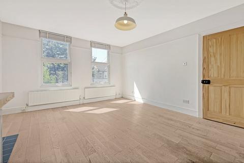 8b Manor Road, Leyton, London, E10 7AL