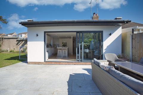 2 bedroom bungalow for sale, Bradstow Way, Broadstairs, CT10