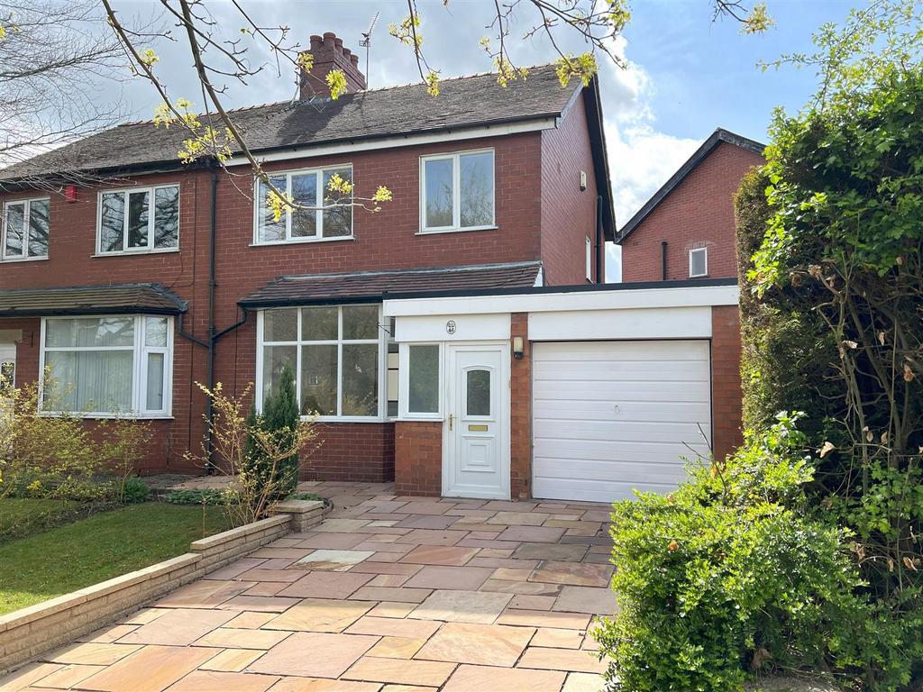 Macclesfield Road, Congleton 3 bed semi-detached house - £235,000