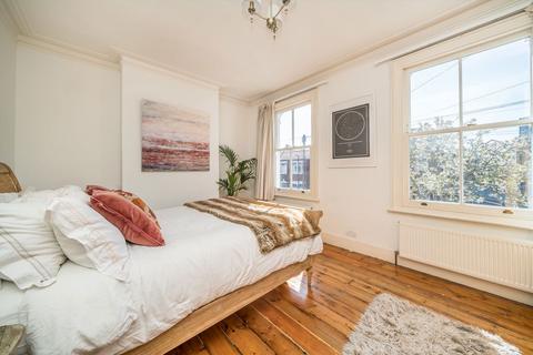 39 Caxton Road, London, SW19 8SJ