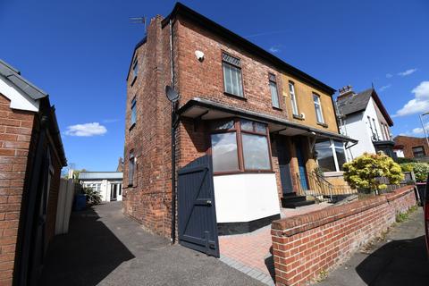 5 bedroom semi-detached house for sale, Lynwood Avenue, Eccles, M30