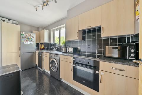 2 bedroom apartment for sale, Woodlands Close, Guildford GU1