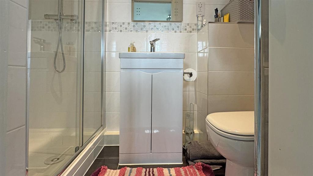 Ensuite.jpg