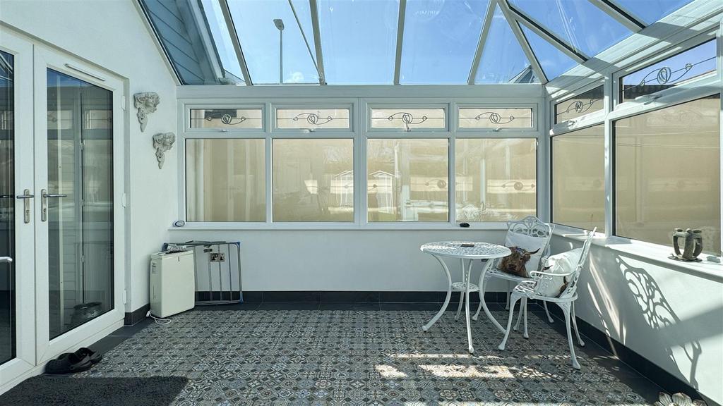 Conservatory 2.jpg