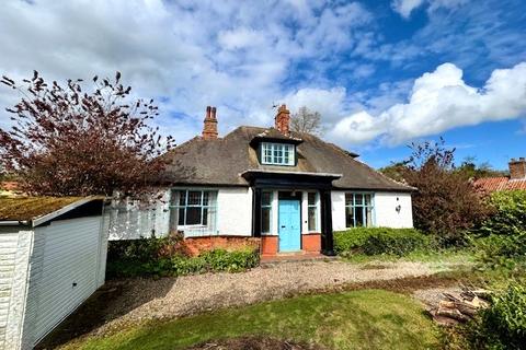 3 bedroom semi-detached bungalow for sale, 11 Westgate Louth LN11 9YN