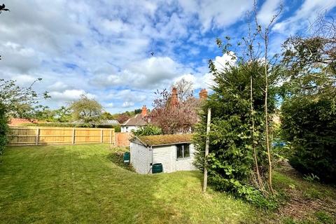 3 bedroom semi-detached bungalow for sale, 11 Westgate Louth LN11 9YN