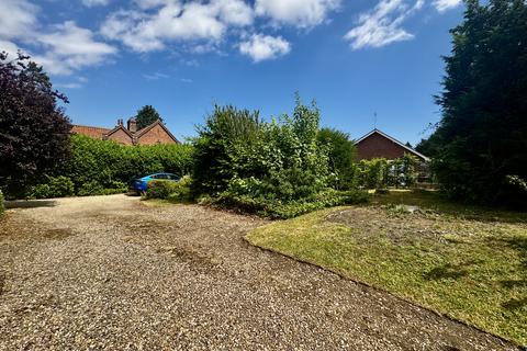 3 bedroom semi-detached bungalow for sale, 11 Westgate Louth LN11 9YN