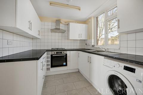 4 bedroom flat to rent, Wellesley Road, Kentish Town
