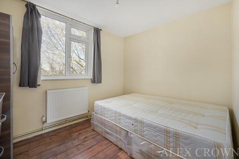 4 bedroom flat to rent, Wellesley Road, Kentish Town