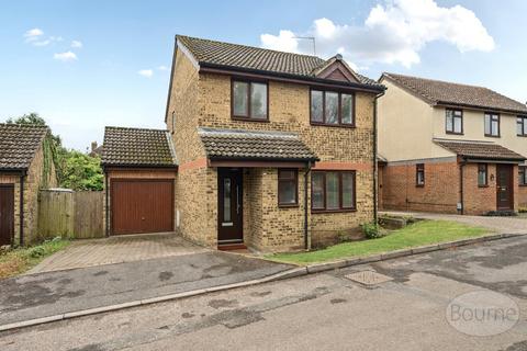 12 Manston Road, Guildford, GU4 7YE