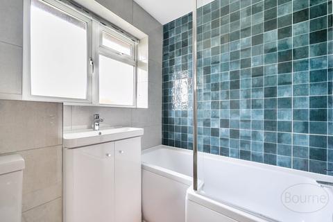 12 Manston Road, Guildford, GU4 7YE