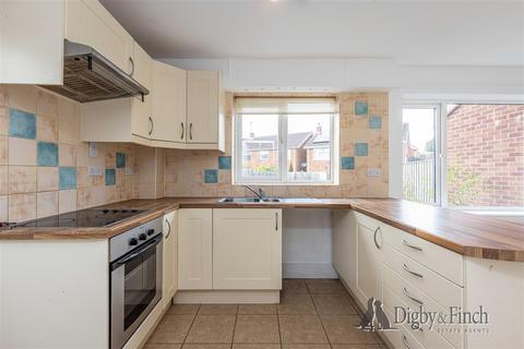 3 bedroom semi-detached house for sale, Vicarage Lane, Radcliffe-On-Trent, Nottinghamshire
