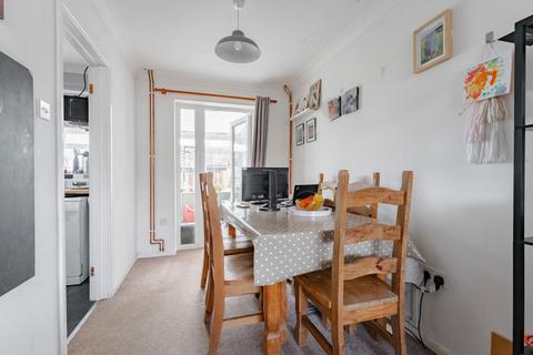 125 Broadgate Close, Northrepps, Cromer, NR27 0LR