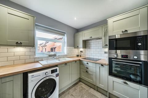 2 bedroom terraced bungalow for sale, Kings Court, Grimsby, Lincolnshire, DN34