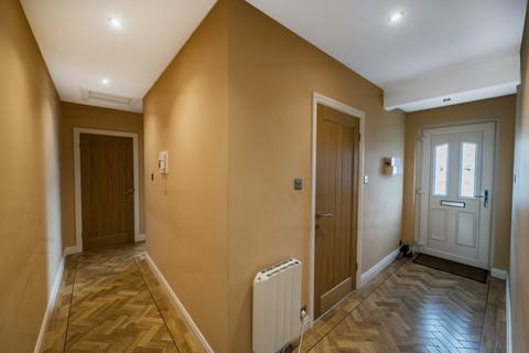 2 bedroom terraced bungalow for sale, Kings Court, Grimsby, Lincolnshire, DN34