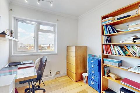 9, Beverley Lodge Paradise Road, Richmond, TW9 1LL