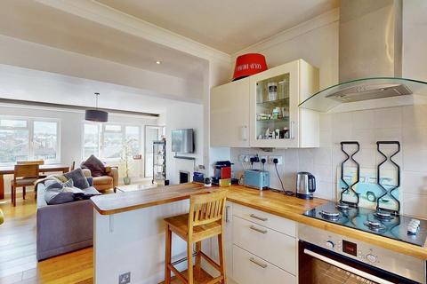 9, Beverley Lodge Paradise Road, Richmond, TW9 1LL