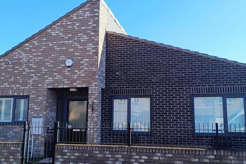 2 bedroom end of terrace house for sale, South End Road, Rainham, RM13
