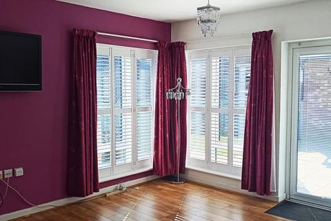 2 bedroom end of terrace house for sale, South End Road, Rainham, RM13