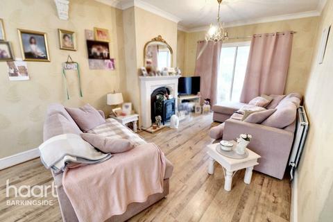 3 bedroom terraced house for sale, Applegarth Drive, Newbury Park