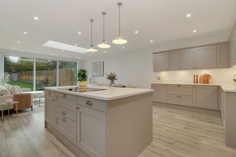 4 bedroom semi-detached house for sale, Hurst Road, East Molesey, KT8