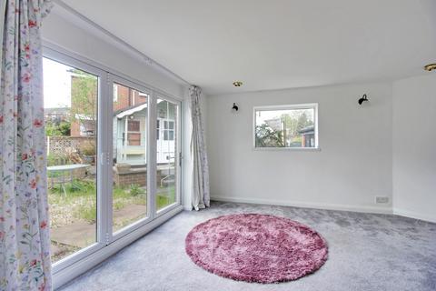 13 Stocks Crescent, Hebden Bridge, HX7 5BA