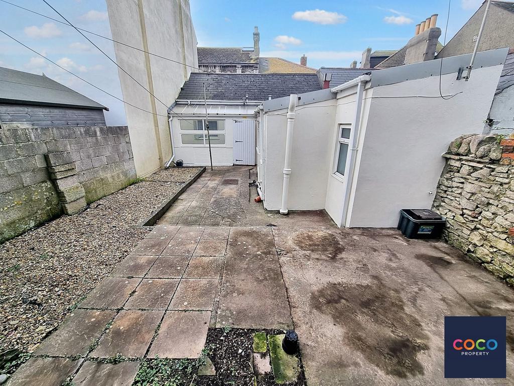Courtyard Garden
