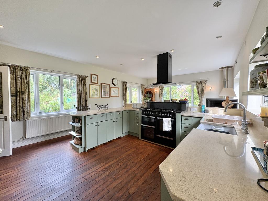 Kitchen / Living Room