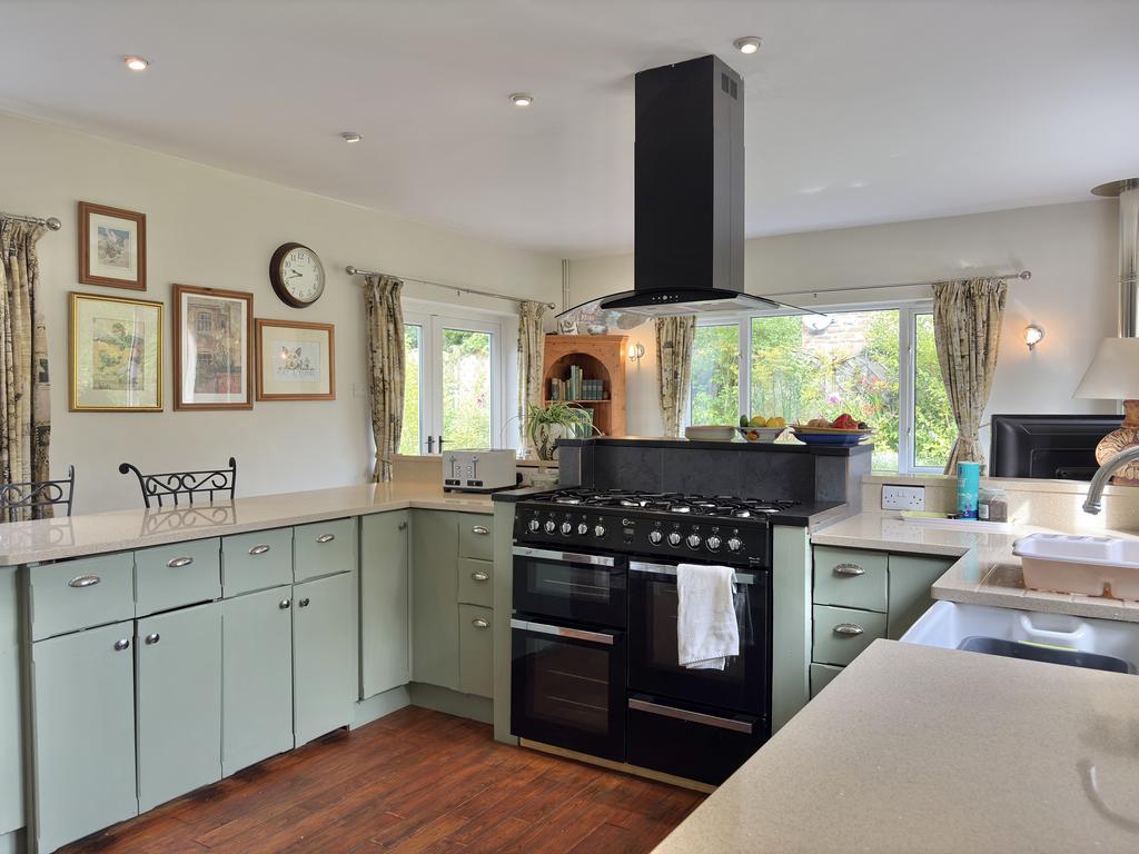Kitchen / Living Room
