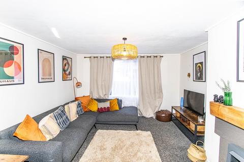 3 bedroom semi-detached house for sale, Sigurd Road, Thurso, Highland. KW14 7LP