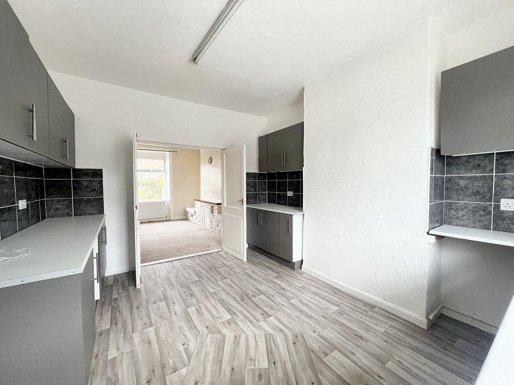 Dining kitchen