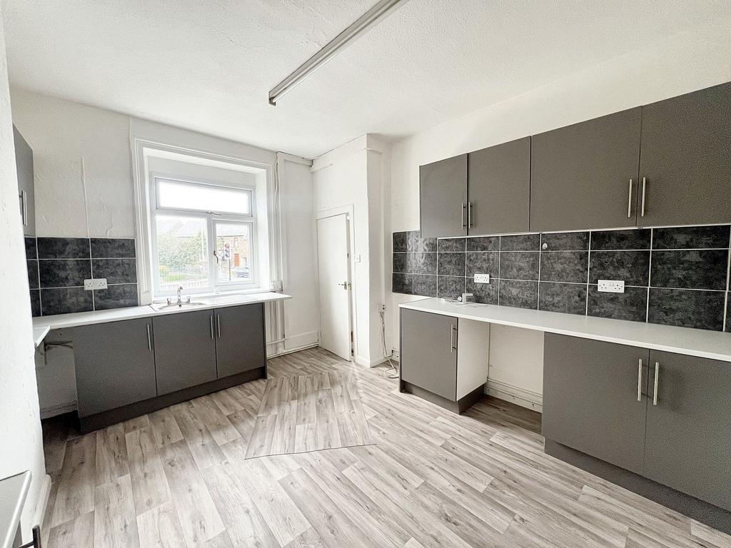 Dining kitchen