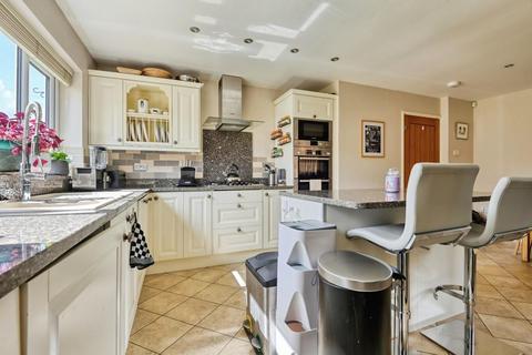 26 Dunchurch Crescent, Sutton Coldfield, B73 6QN