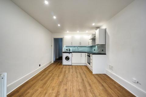 1 bedroom maisonette to rent, Bourne Street, Eastbourne, BN21